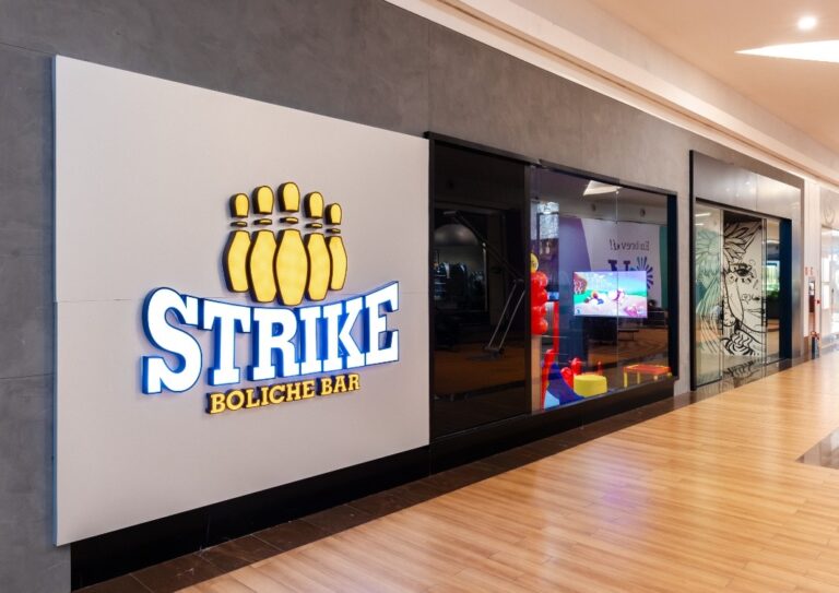 Uberlândia Shopping inaugura Strike Boliche Bar