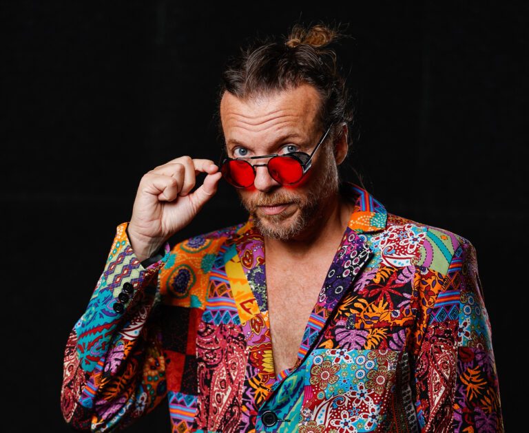 Vinny estreia o “Baile do Vinny” com show em Itaipava