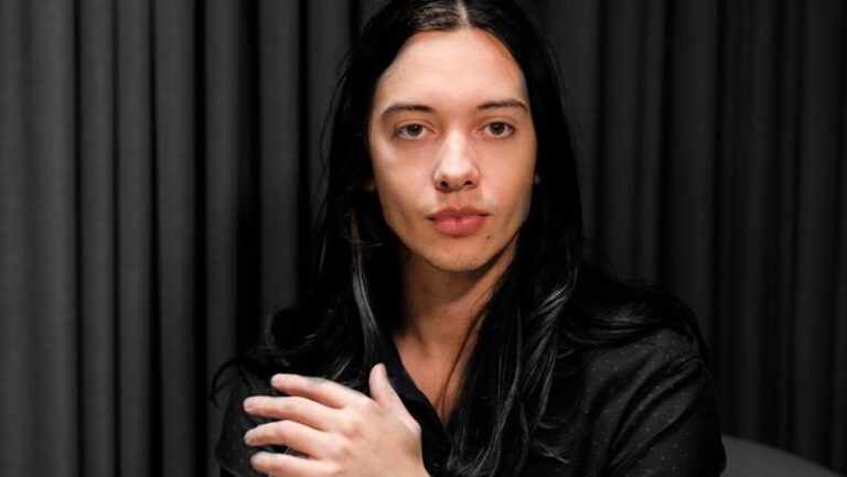 Conheça o corretor mais jovem no mercado imobiliário de ultra luxo especialista nos maiores lançamentos de Balneário Camboriú