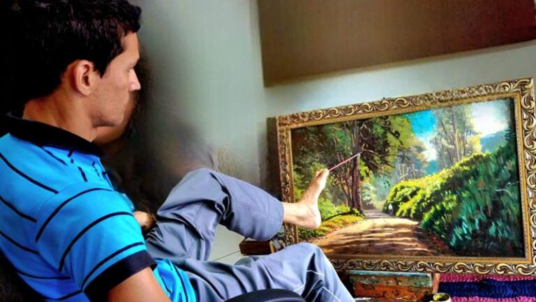 O poder da superação: Adolfo Neto transforma dificuldades em obras de arte