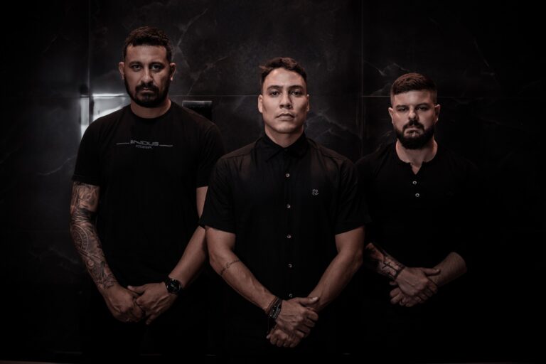 Banda Zeronove estreia com o single “Escolhi te Esperar”; música tem produção da banda Khorus