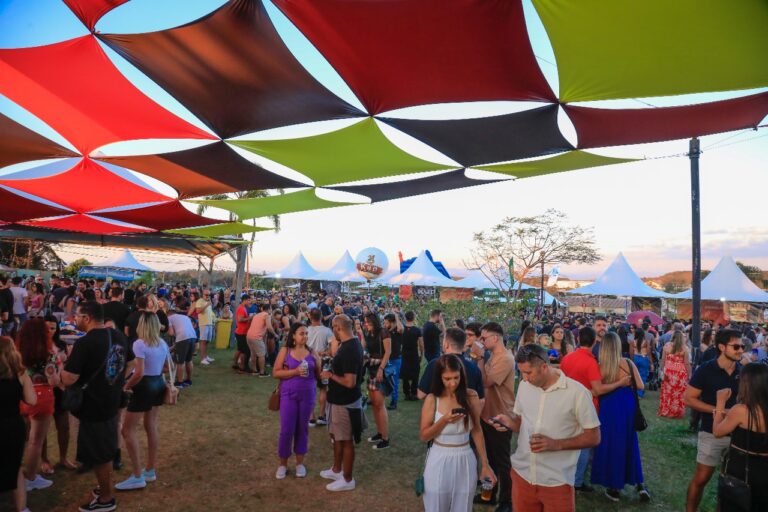 Projeto Experimente leva público de volta aos anos 90 em nova edição