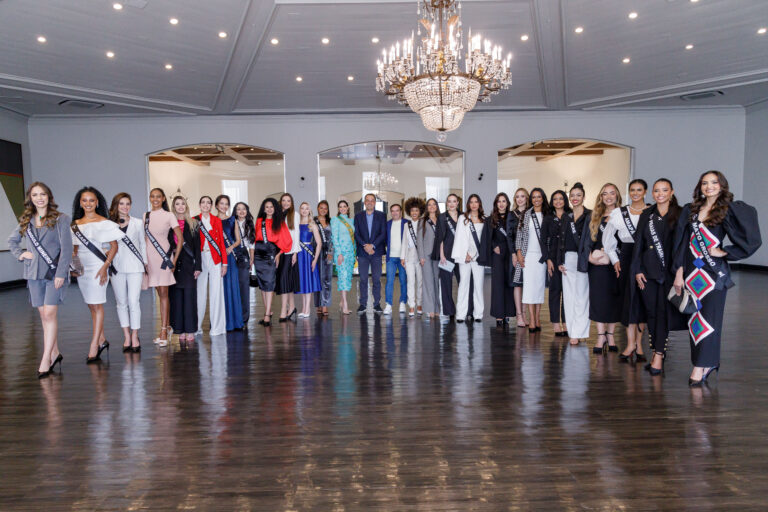 Candidatas ao Miss Brasil Terra 2024 visitam o Palácio dos Bandeirantes