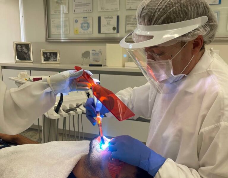 Implantes e coroas dentárias alemãs com alta tecnologia: inovações que revolucionam a odontologia e transformam vidas