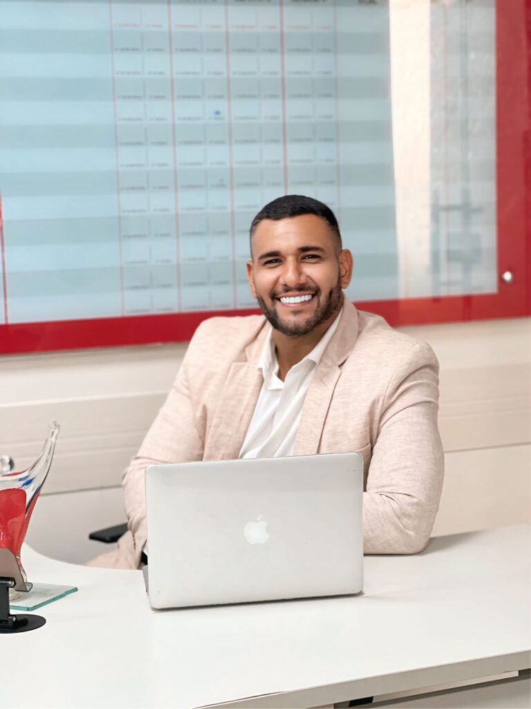 Marlon Mendes se destaca em liderança de vendas na maior administradora de consórcios do Brasil – Filial Salvador