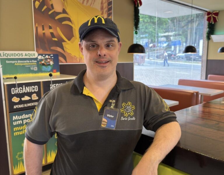 Arcos Dorados derruba as barreiras que impedem o acesso de pessoas com deficiência ao mercado de trabalho