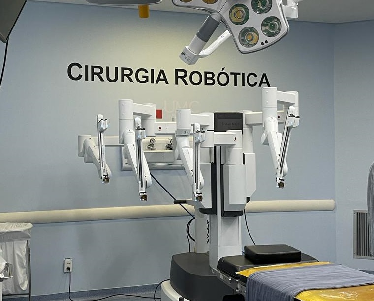 Hospital UMC de Uberlândia comemora um ano da primeira cirurgia robótica cardíaca