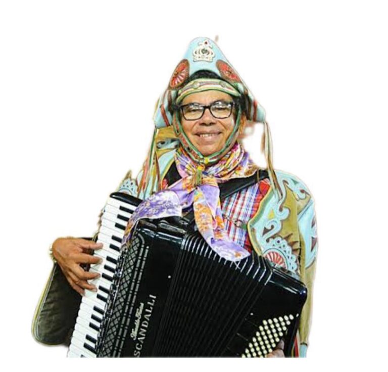 Arnaldo Farias celebra agenda de shows na Bahia