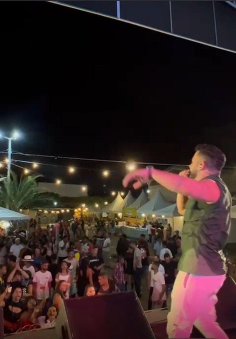 Caculé foi ao delírio com o show de Dan Valente