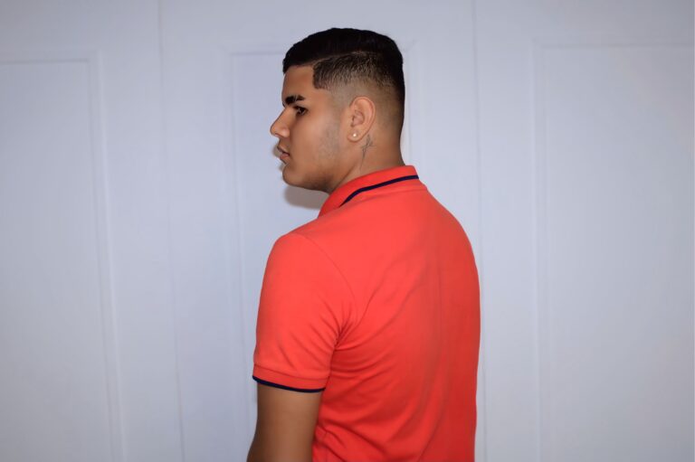 Artista Odoguiinha compartilha superação das pressões da saúde mental na era digital