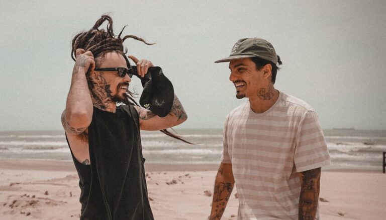 Na Rede lança o novo e ensolarado single “Olha a Lua”