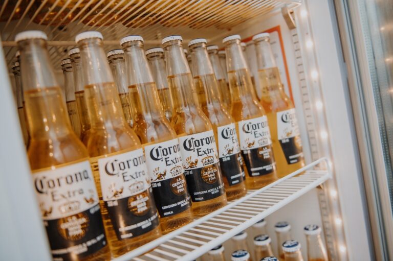 Premium no topo: Corona é eleita a marca de cerveja mais valiosa do mundo pelo segundo ano consecutivo