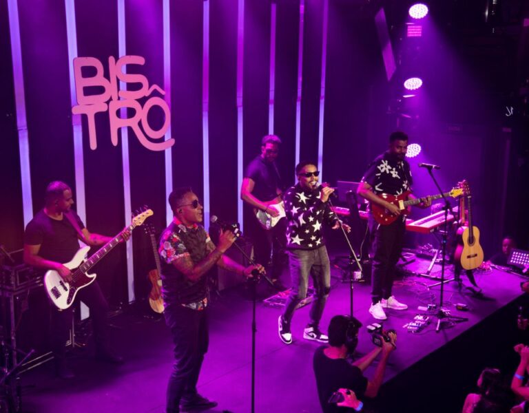 Carnaval chegando! Ouça cinco músicas da Band Bistrô para cair na folia