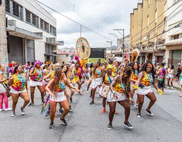 Orisamba comemora 10 anos de avenida no Carnaval de BH