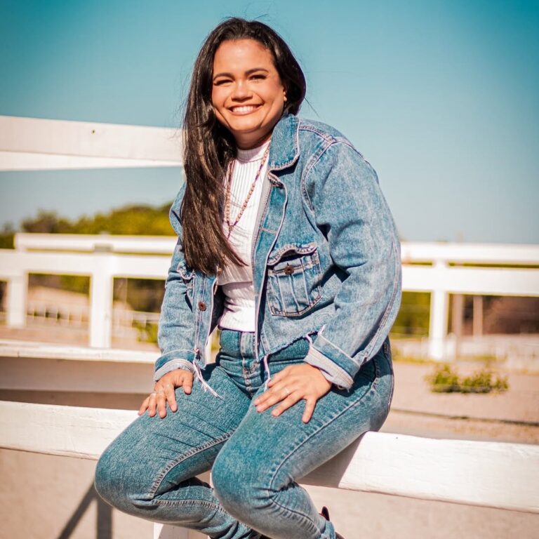 Karollzinha Sanfoneira lança ‘Encaixa Minha Senha’ e traz força feminina para a vaquejada