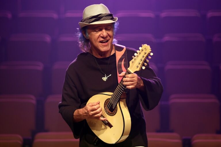 Armandinho apresenta o show “Eternos Dodô e Osmar” em BH