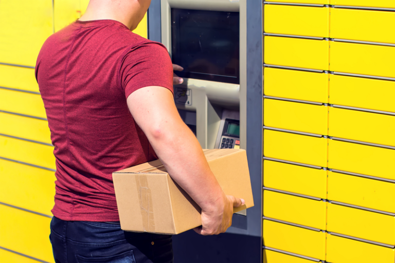 Lockers inteligentes revolucionam logística urbana com otimização de entregas e redução de custos