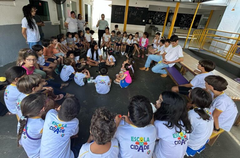 Abril Azul: Escola da Cidade compartilha práticas de conscientização sobre o autismo