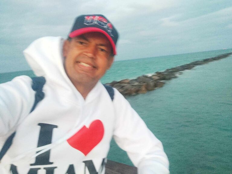 Comendador e Jornalista Billy: Embaixador da Comunicação Premia Talentos pelo Mundo