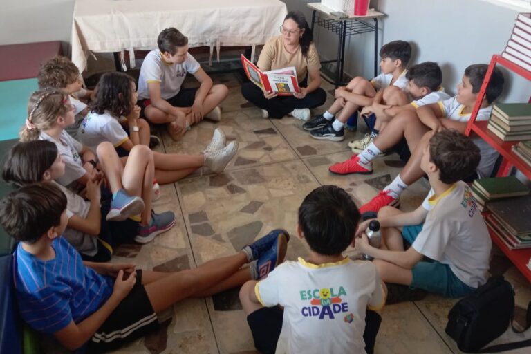 No mês do pedagogo, especialista destaca importância de metodologia inovadora baseada em projetos