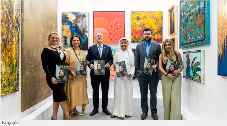 Embaixador do Brasil nos Emirados Árabes Unidos visita o stand Brasileiro na World Art Dubai