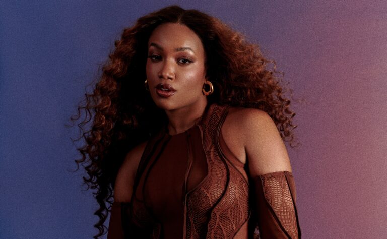 IZA no Festival Timbre 2025: A deusa do pop brasileiro vai aterrissar em Uberlândia