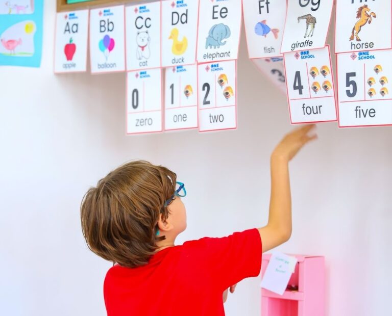 Aprender dois idiomas auxilia no aprendizado e fortalece a memória