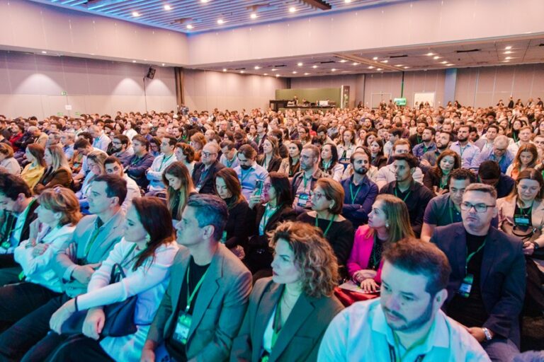 Aciub celebra sucesso do Collab Inovação 2025, que reuniu aproximadamente 2 mil participantes