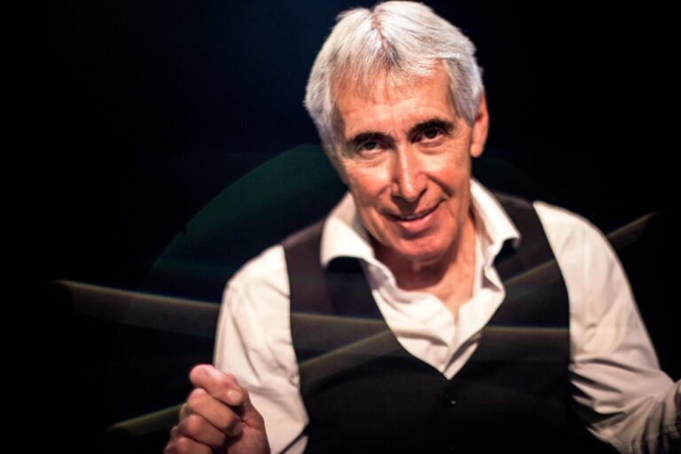 Odair José se apresenta neste sábado em Uberaba com o show “Clássicos”