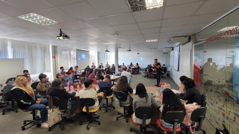 Programa Carreira abre inscrições para nova turma e impulsiona acesso ao mercado de trabalho