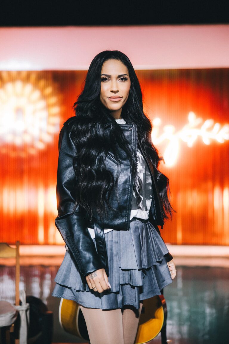 Simone Morena embala o Nordeste com sucesso de “Na Maldade” e agenda cheia