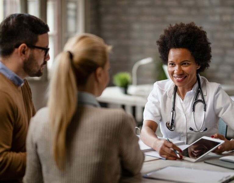 Judicialização contra planos de saúde cresce e pressiona sistema de atendimento
