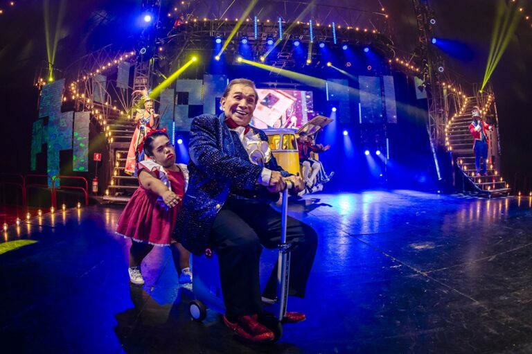 DEDÉ SANTANA e DIEGO HYPÓLITO em ‘ABRACADABRA’ um Circo Musical de Frederico Reder