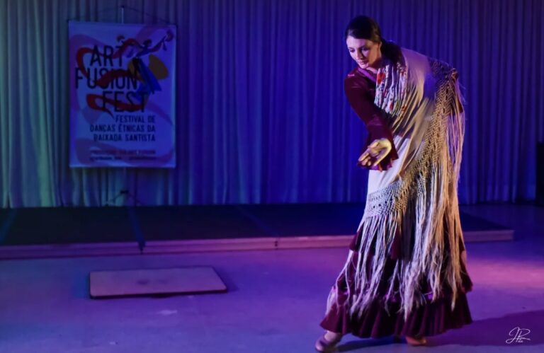Thaís Caniati desmistifica o flamenco e transforma a dança em legado