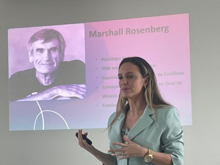 PLAM Saúde promove palestra sobre Comunicação Não Violenta com a psicóloga Thais Clemente PLAM Saúde promove palestra sobre Comunicação Não Violenta com a psicóloga Thais Clemente