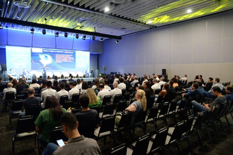 Com público recorde, Uberlândia Summit e Minas Educatech consolidam-se como o maior encontro de inovação e educação de Minas