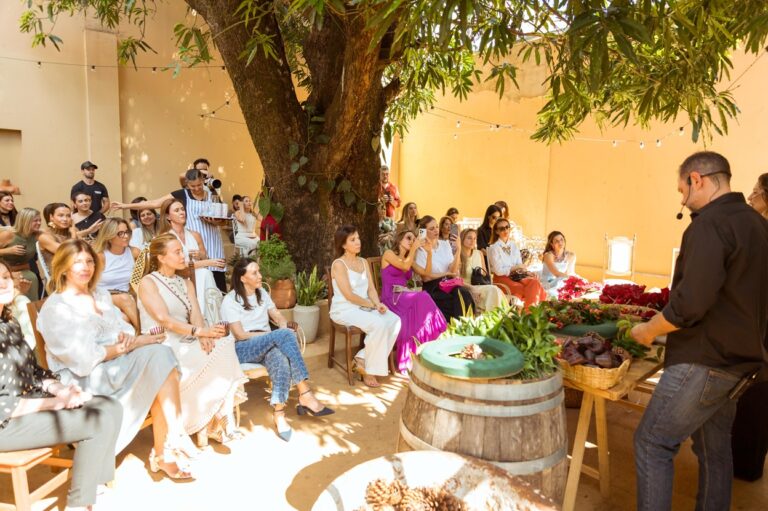 Veiling Holambra realiza experiência sensorial e resgata o “Natal de vó” em Uberlândia