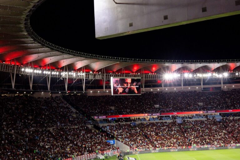 Hapvida celebra os 130 anos do Flamengo com mosaico digital no Maracanã e ação especial do Novembro Azul