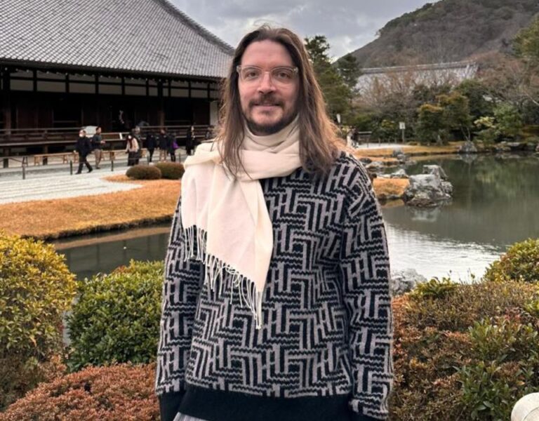 Crítico gastronômico Ian Oliver firma parceria com O Cortês para desenvolvimento de nova linha de enlatados premium