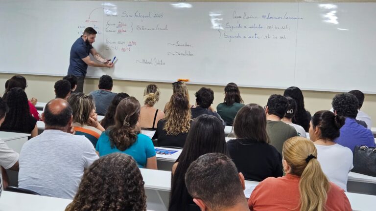 Planejamento nas férias é passo vital rumo ao e Enem e Vestibulares 2026