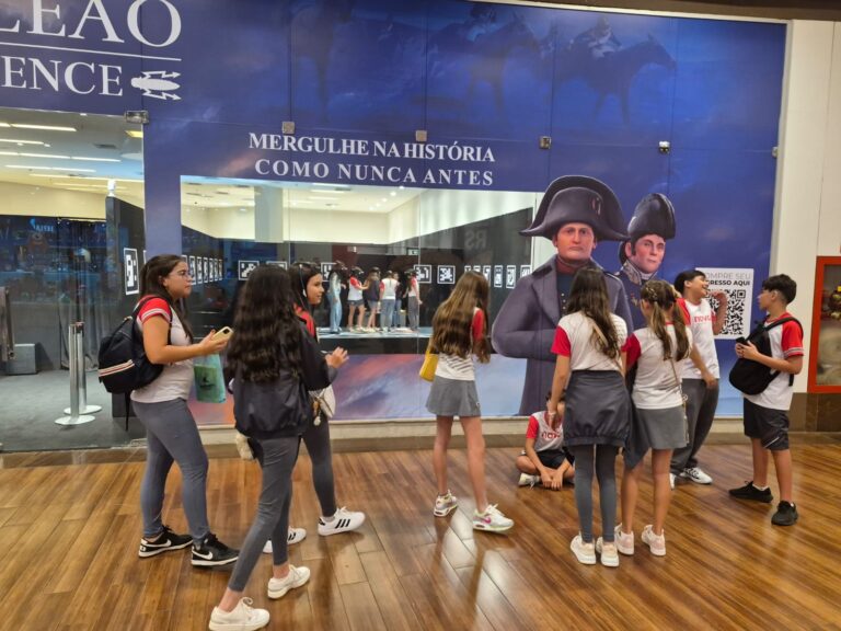 Napoleão Experience transforma conteúdo escolar em experiência imersiva no Uberlândia Shopping