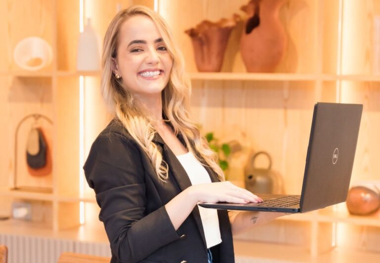 Mulheres aceleram presença na tecnologia e encontram no digital um novo caminho de carreira e autonomia
