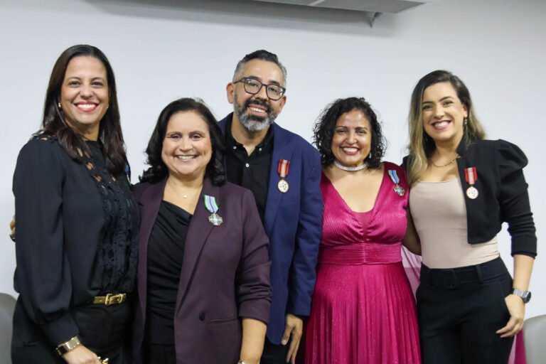Empreendedora mineira é homenageada com medalha da Associação Brasileira das Forças Internacionais de Paz da ONU