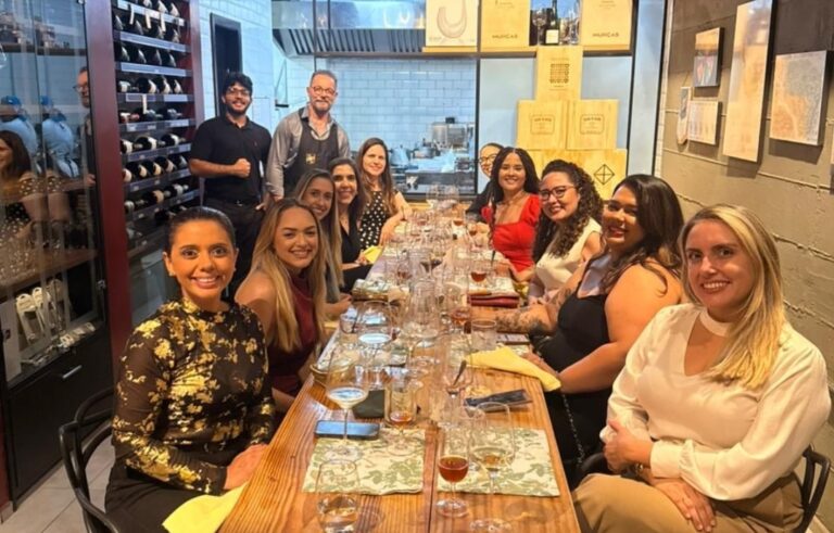 CEOs Cearenses promovem encontro entre mulheres para fortalecer conexões e compartilhar experiências