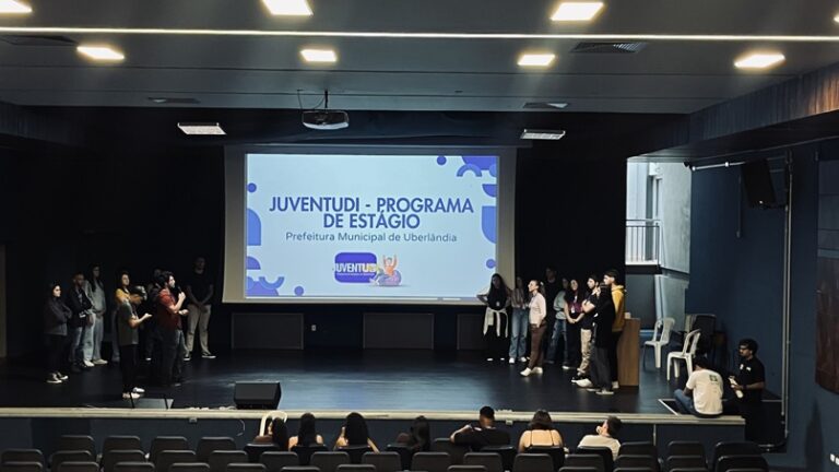 Parceria com o Instituto Algar leva formação comportamental para jovens estagiários da Prefeitura de Uberlândia