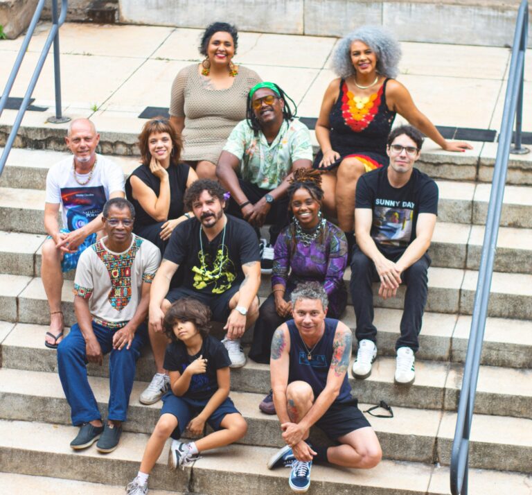 Espetáculo “Poesia Falada Subsolo” apresenta encontro entre palavra, oralidade, som e imagem