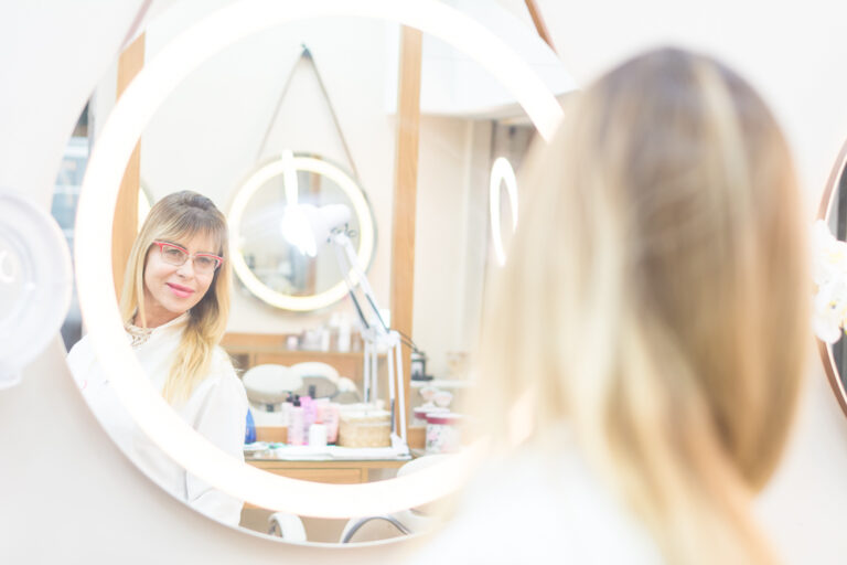 Sobrancelhas naturais e personalizadas marcam nova fase da estética, aponta especialista Cida Pires