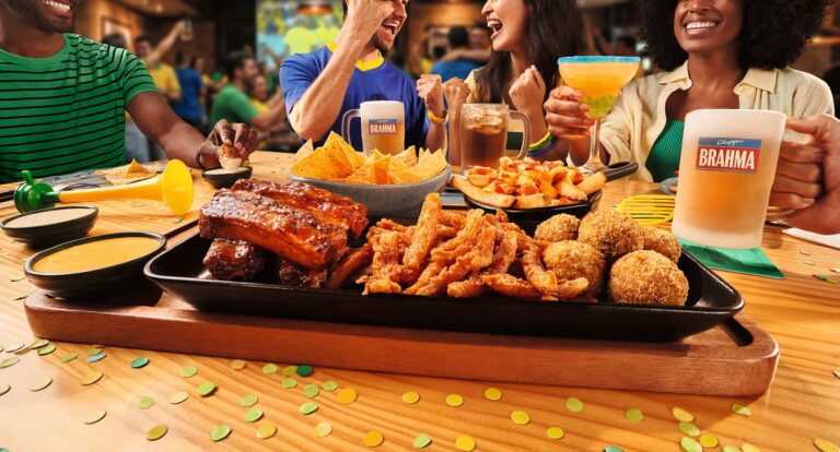 Outback lança maior campanha de futebol de sua história no Brasil e transforma restaurantes em ponto de encontro dos torcedores