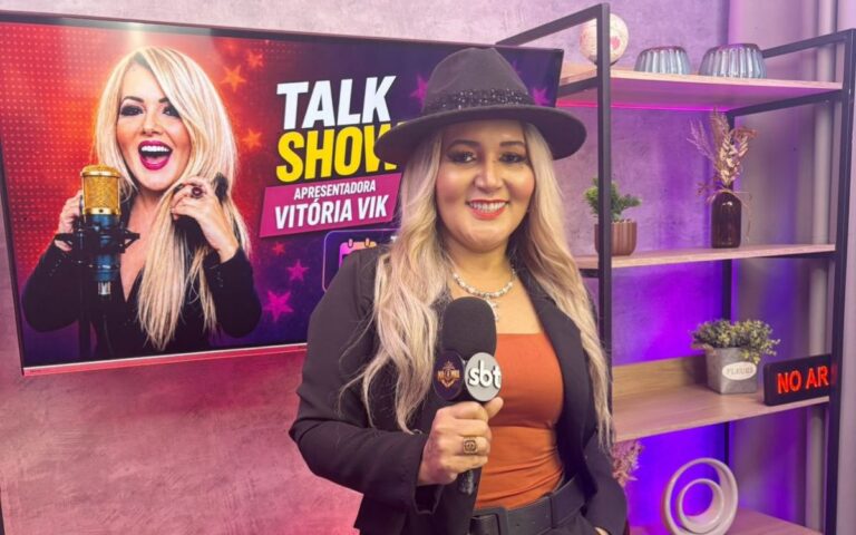 Apresentadora e sensitiva Vitória Vik leva previsões para os famosos e conquista espaço na TV