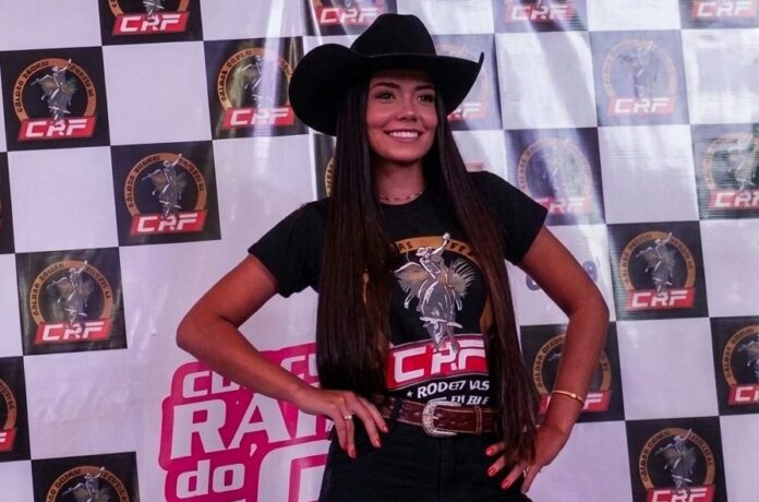 019ED502-3657-420C-80E4-BFEF12A4192F Rainha do Rodeio
